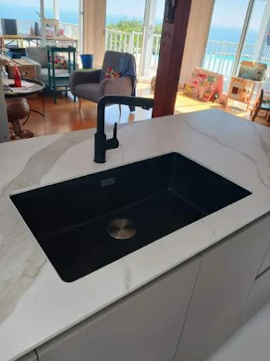 Cuisiniste, Saint-Louis
